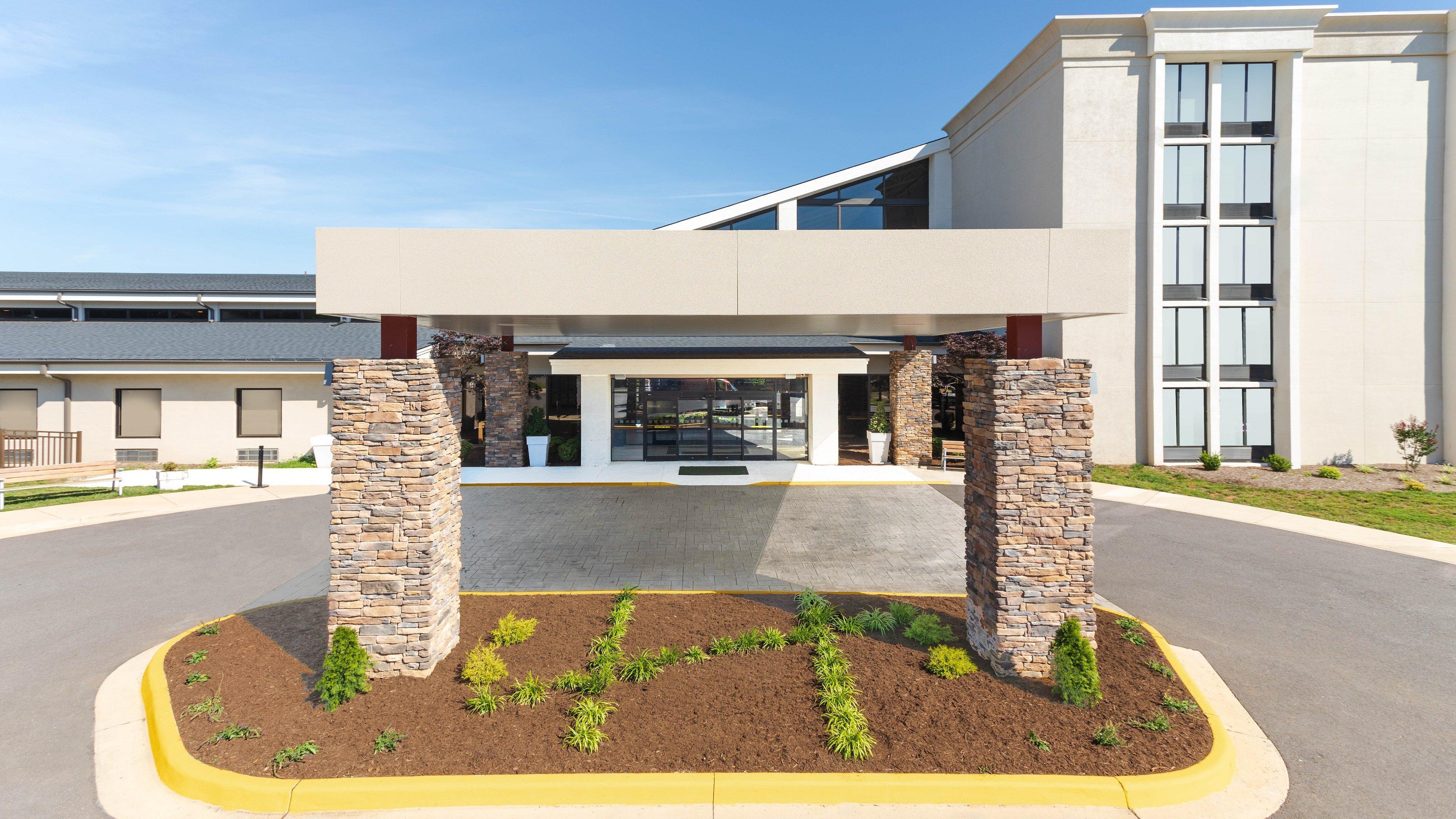 Holiday Inn Roanoke Airport - Conference Ctr By Ihg Buitenkant foto