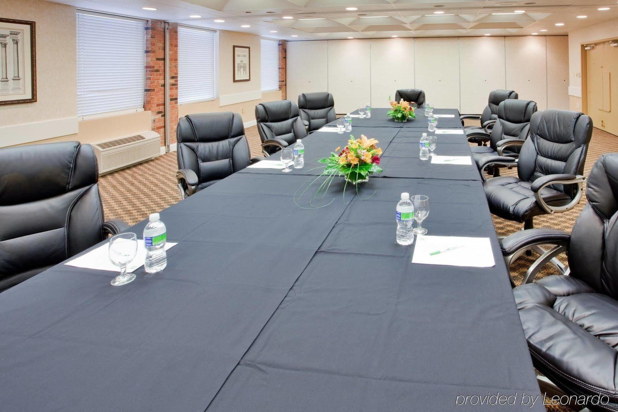 Holiday Inn Roanoke Airport - Conference Ctr By Ihg Buitenkant foto